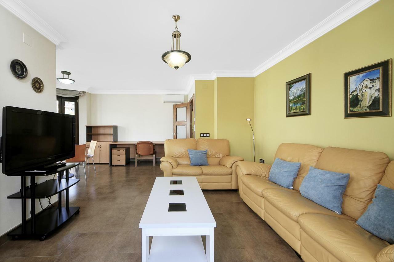 Апартаменты Apartamento Fotohouse Гранада Экстерьер фото